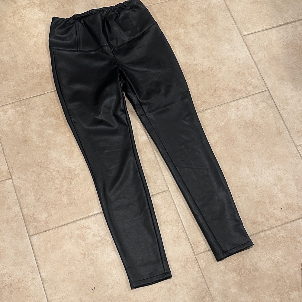 Baffled Mischka Faux Leather Leggings